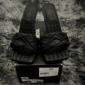 Fashion Nova Heeled Sandals